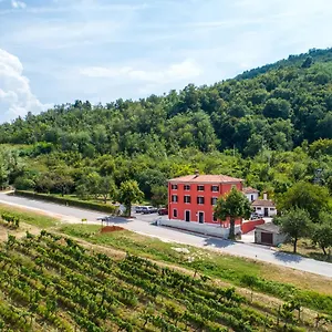 Gasthuis Casa Rossa, Motovun